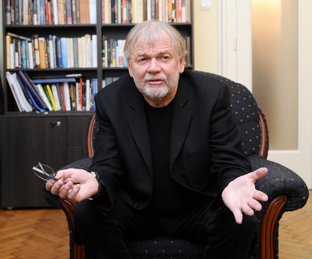 Јустејн Гордер: Свет срља у пропаст